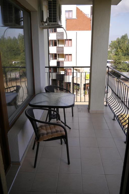 Menada Diamond Bay Apartments Sunny Beach Esterno foto