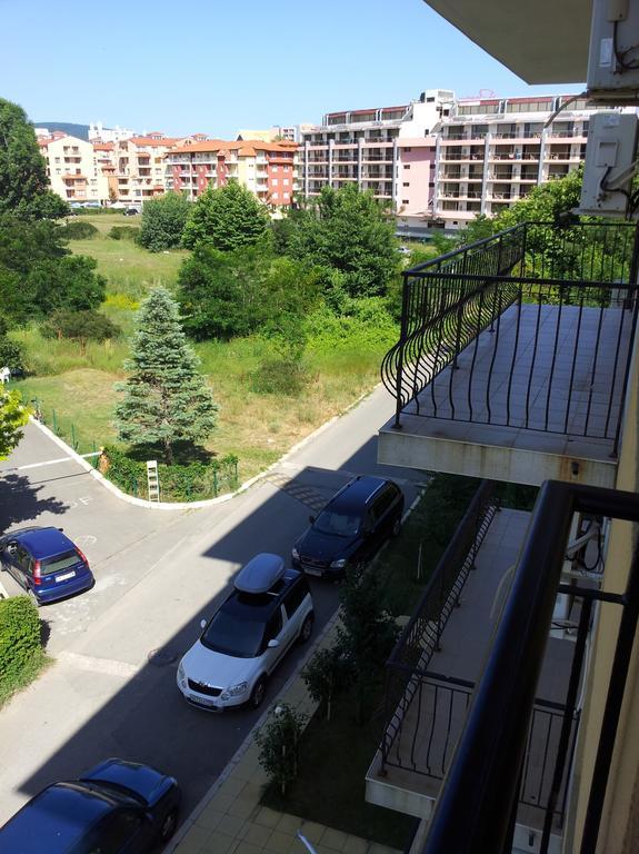 Menada Diamond Bay Apartments Sunny Beach Esterno foto