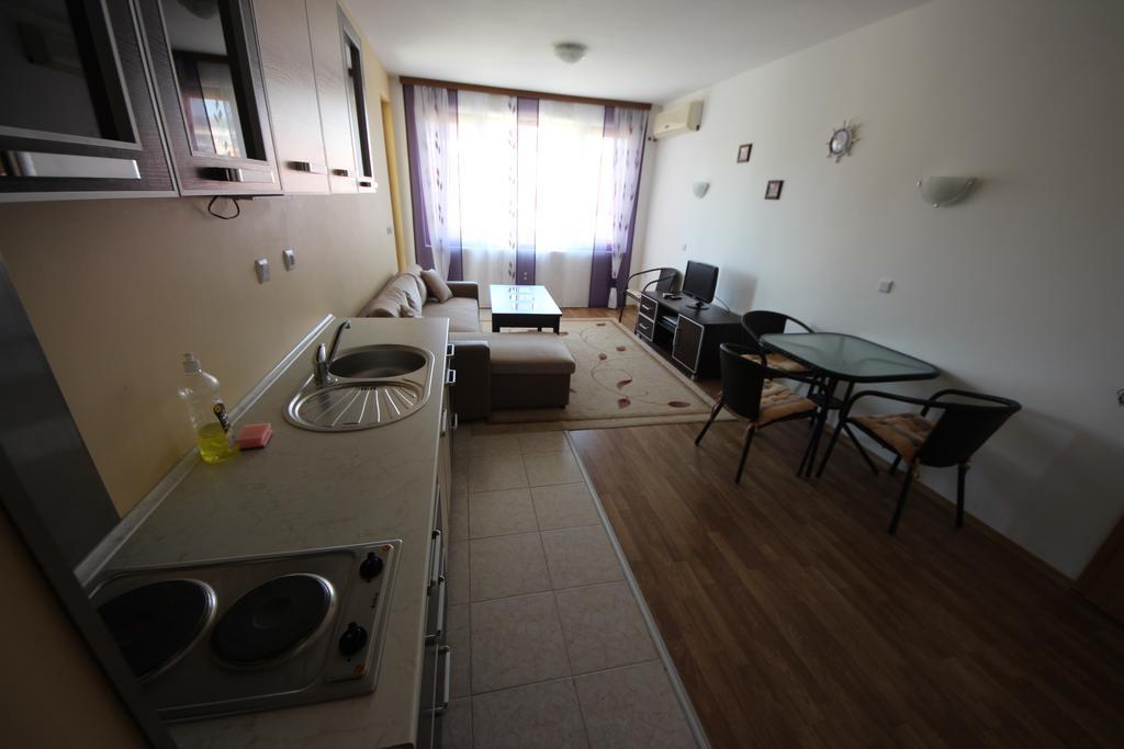 Menada Diamond Bay Apartments Sunny Beach Camera foto