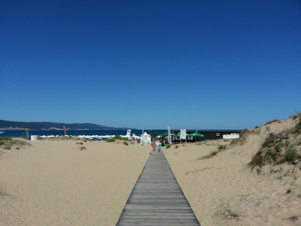 Menada Diamond Bay Apartments Sunny Beach Esterno foto